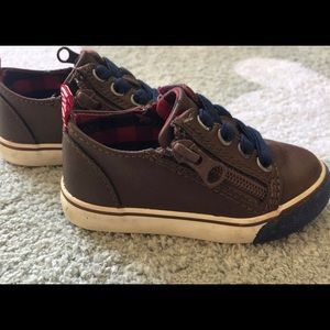 Cat and Jack Toddler Size 5 shoes!